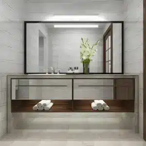 Applique LED moderne pour miroir de maquillage, fixée au-dessus d'un meuble de salle de bain avec un miroir gris.