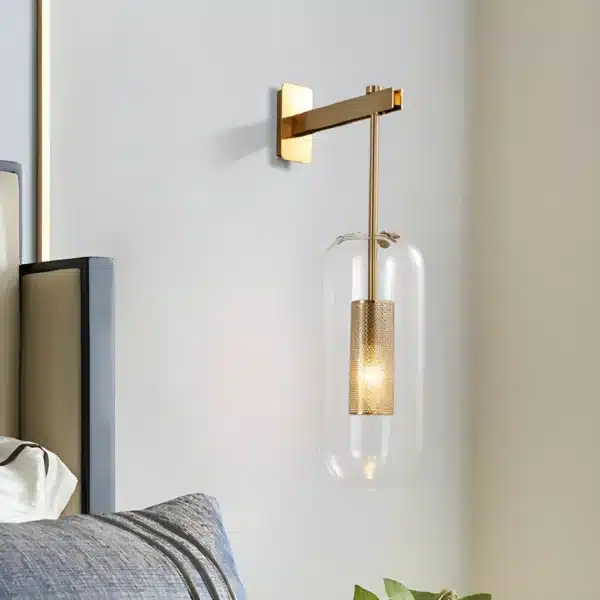 Applique murale LED dorée en verre design nordique