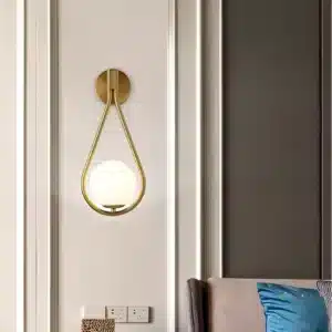 Applique murale dorée en forme de goutte pour chambre, image principale.