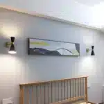 Applique murale noire au design sablier pour un éclairage élégant