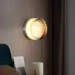 Applique murale à LED blanche modèle A en galerie