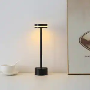 Lampe tactile rechargeable noire cylindrique pour chambre - image principale