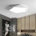 Plafonnier LED hexagonal blanc pour salon.