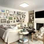 Plafonnier LED carré allumé dans un salon cosy
